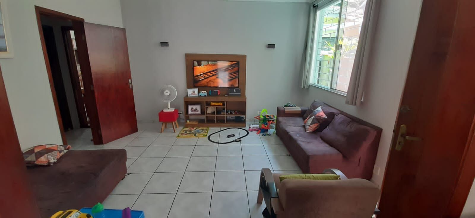 Casa à venda com 3 quartos, 230m² - Foto 7