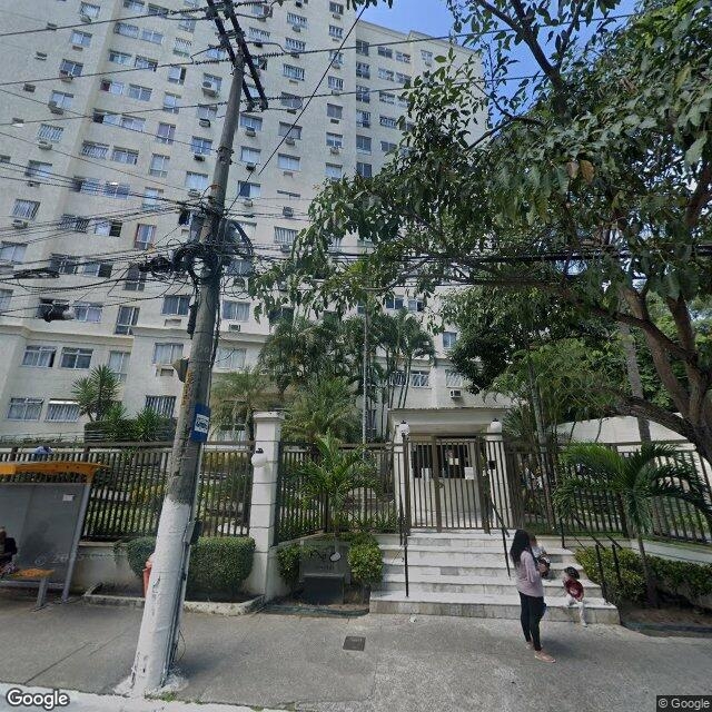 Imagem estática do "Street View" da localização