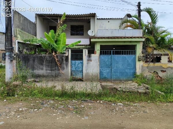 Casa à venda com 2 quartos, 64m² - Foto 1