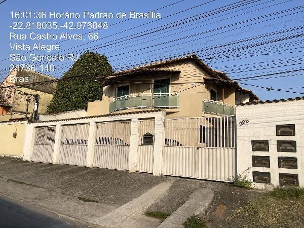 Casa à venda com 2 quartos, 81m² - Foto 1