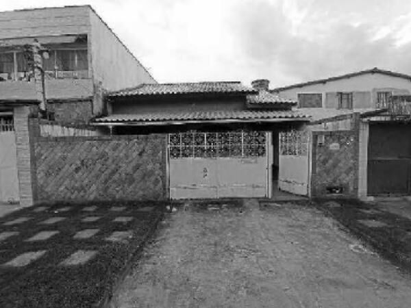 Casa à venda com 2 quartos, 93m² - Foto 1