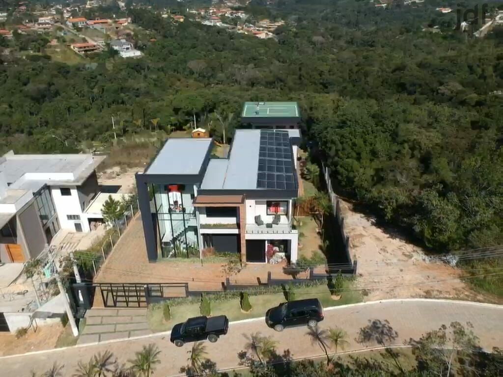 Chácara em Porta do Sol, Mairinque - Chácara Residencial Porta do Sol  casa de altíssimo padrão Linda casa de altíssimo padrão com 9 suítes, cinema, sala de jantar, sala de estar, academia, área gourmet, sala de jogos, Piscina, Academia e Lago! Oportunidade ! Aceita Permuta 50% - Foto 3