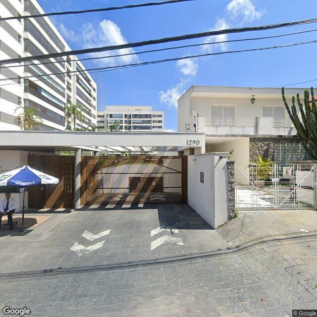 Imagem estática do "Street View" da localização