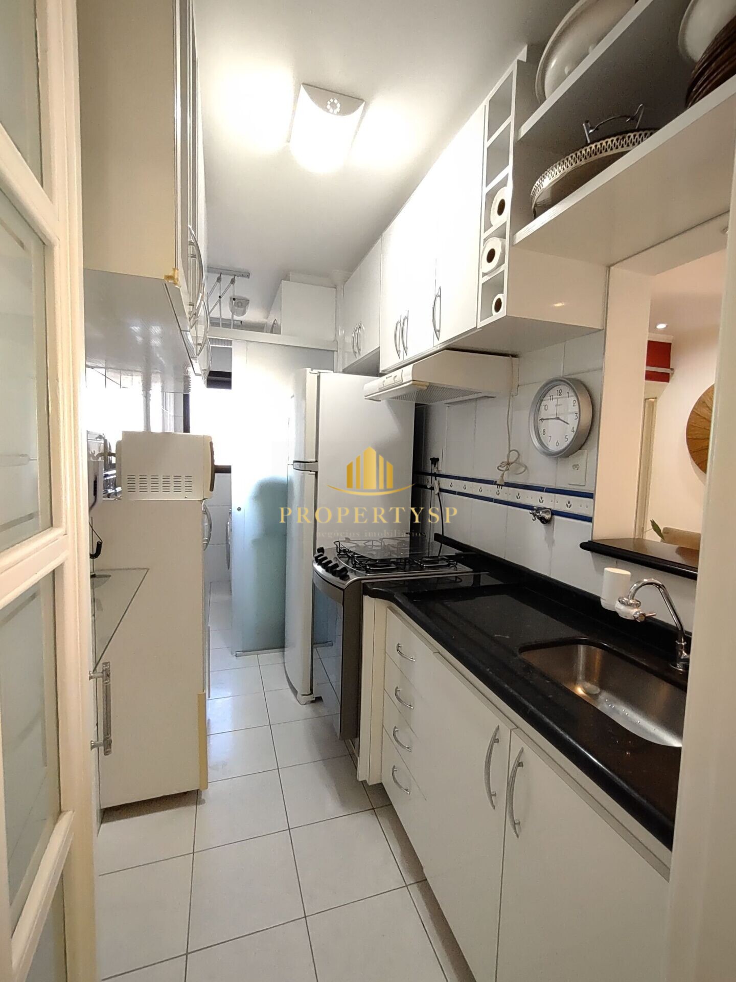 Apartamento à venda com 3 quartos, 69m² - Foto 3