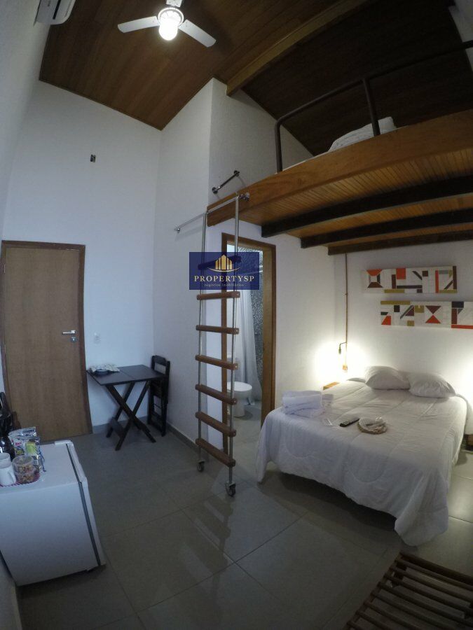 Casa à venda com 6 quartos, 102m² - Foto 15