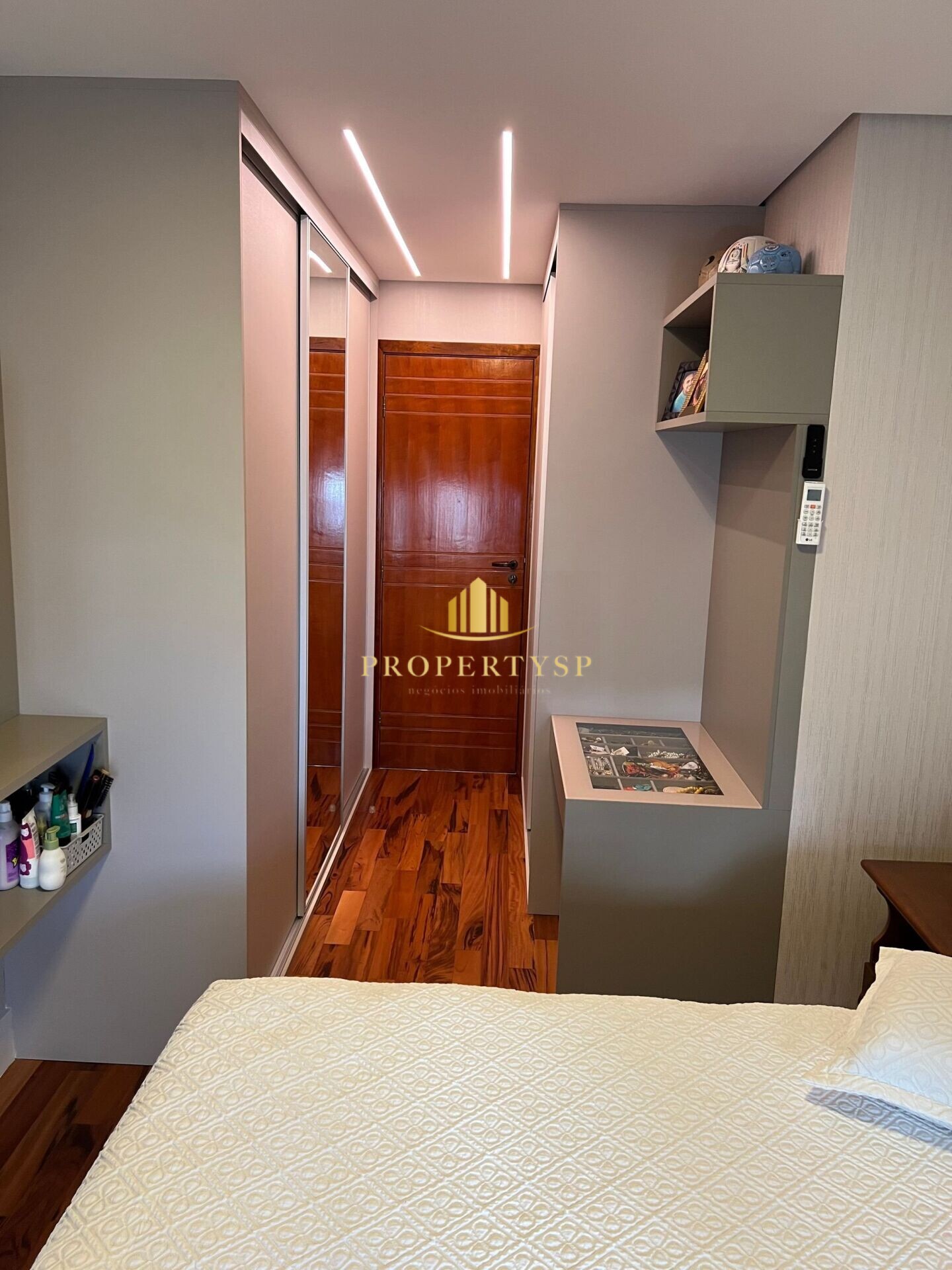 Apartamento à venda com 4 quartos, 136m² - Foto 10