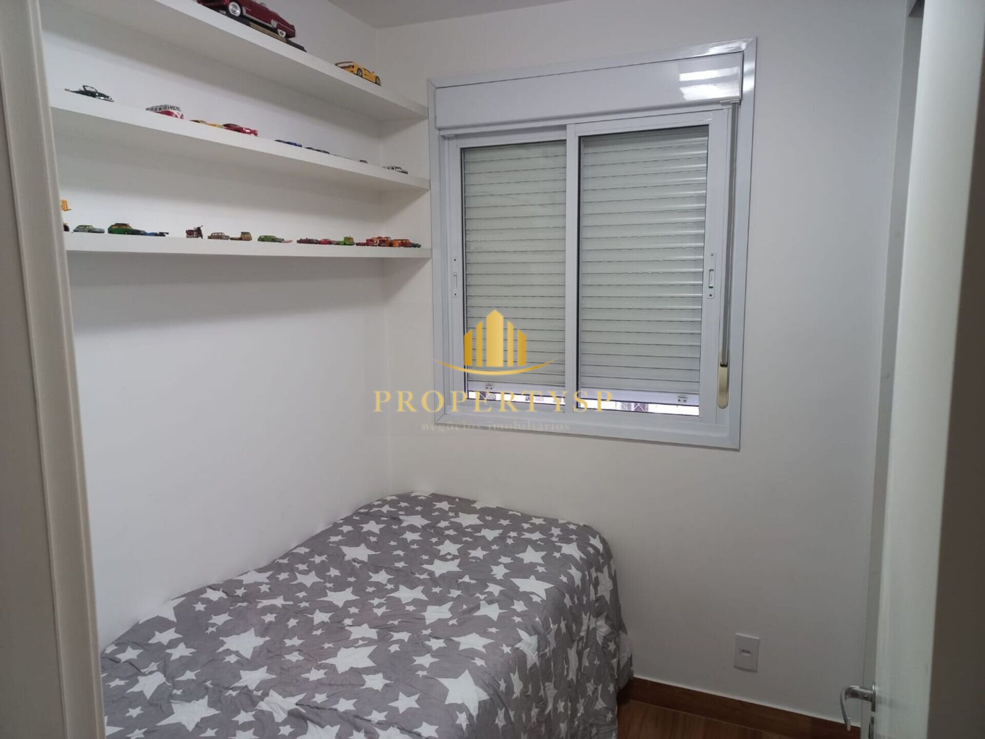 Apartamento à venda com 2 quartos, 60m² - Foto 18