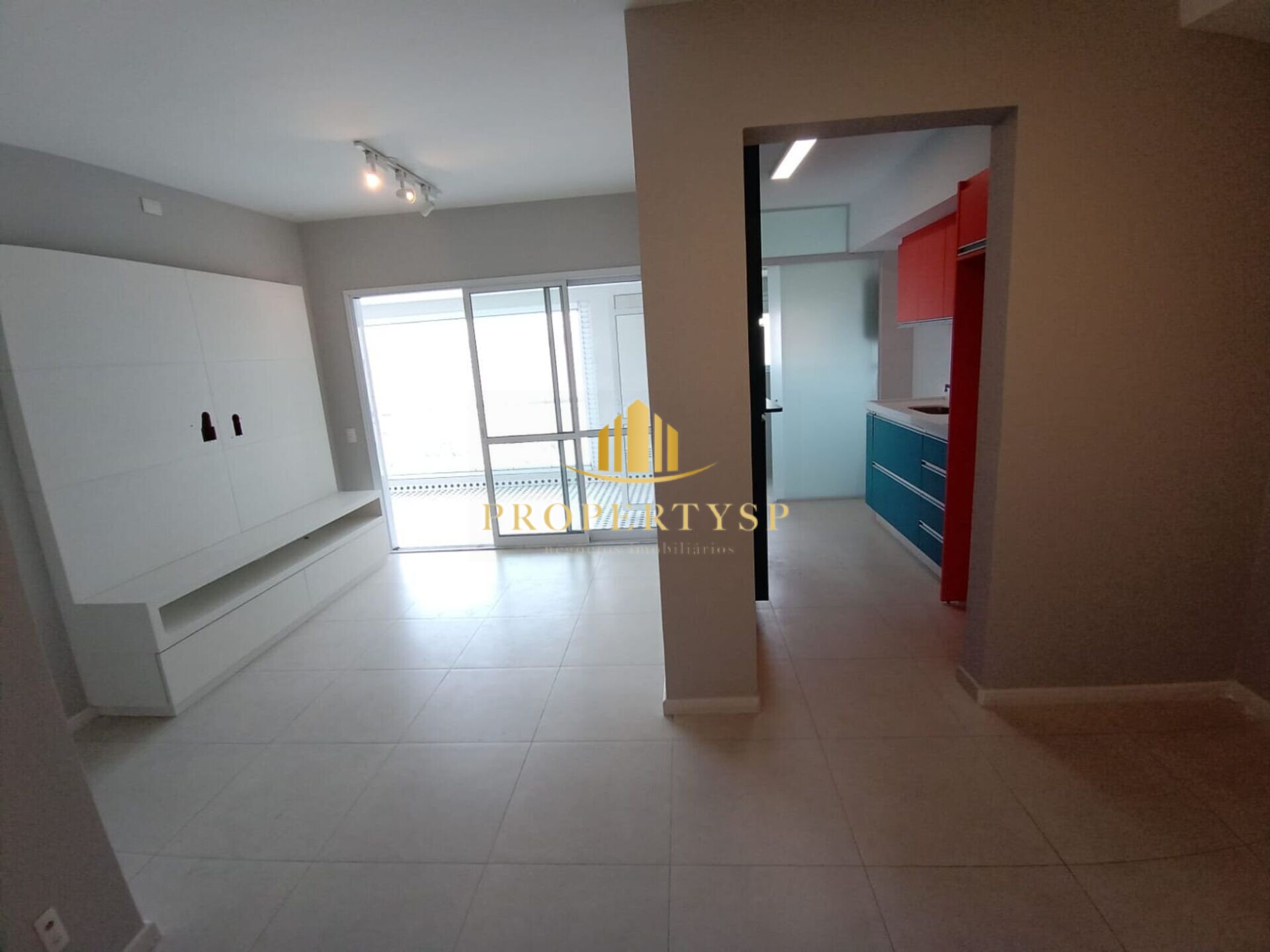 Apartamento à venda com 2 quartos, 76m² - Foto 4