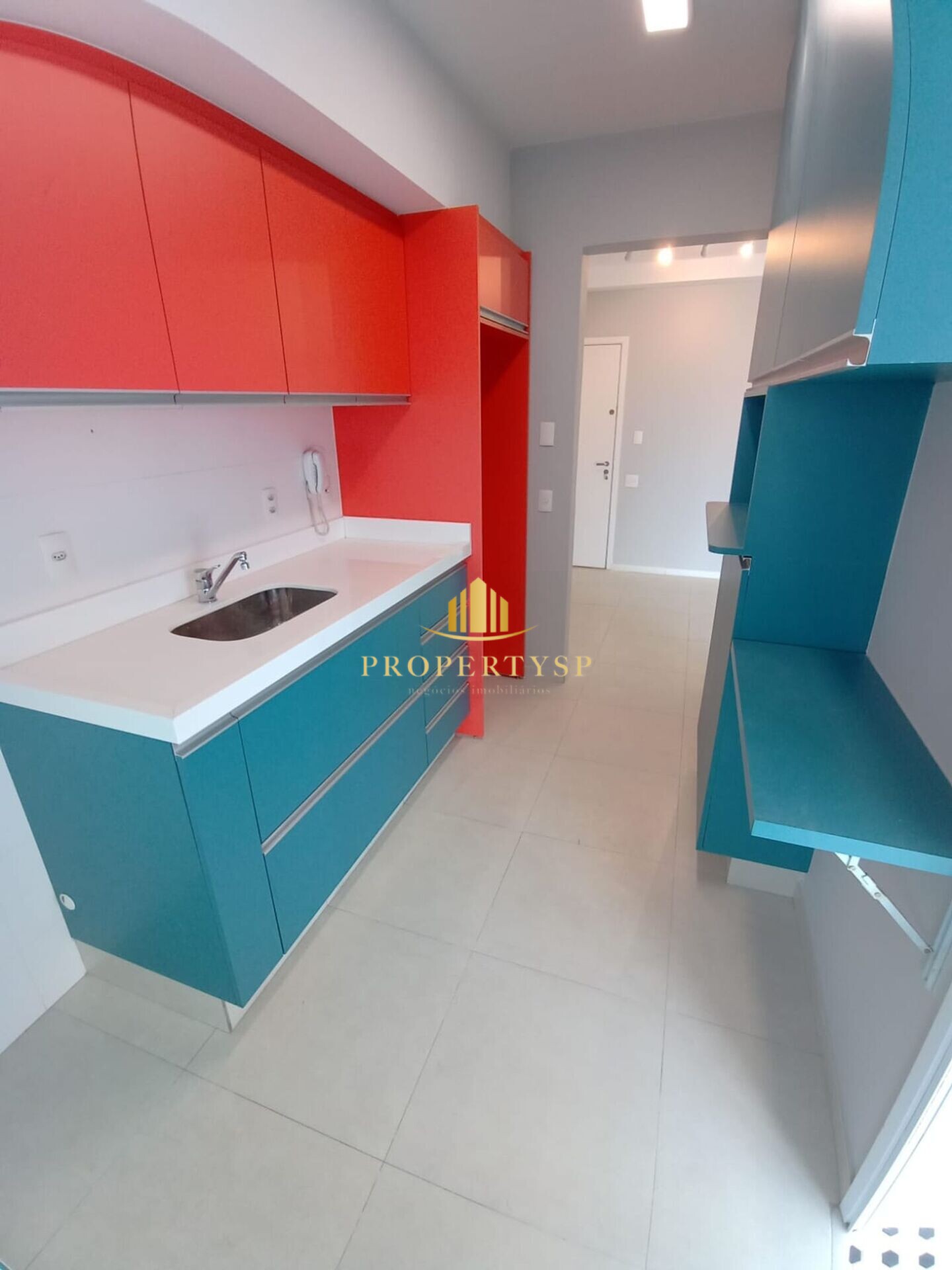 Apartamento à venda com 2 quartos, 76m² - Foto 2