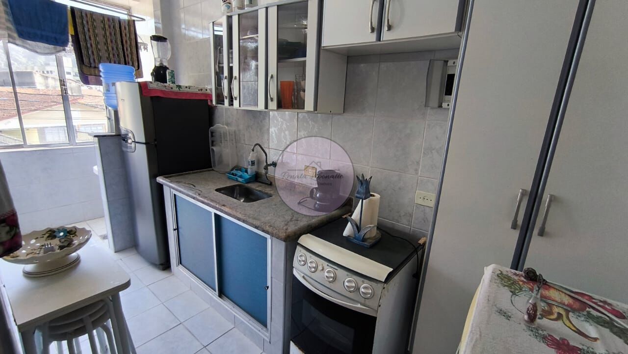 Apartamento à venda com 1 quarto, 44m² - Foto 2