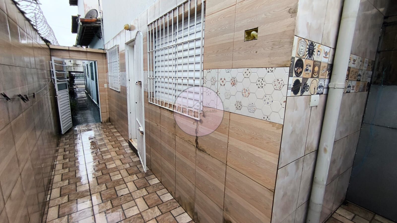 Casa de Condomínio à venda com 3 quartos, 60m² - Foto 1