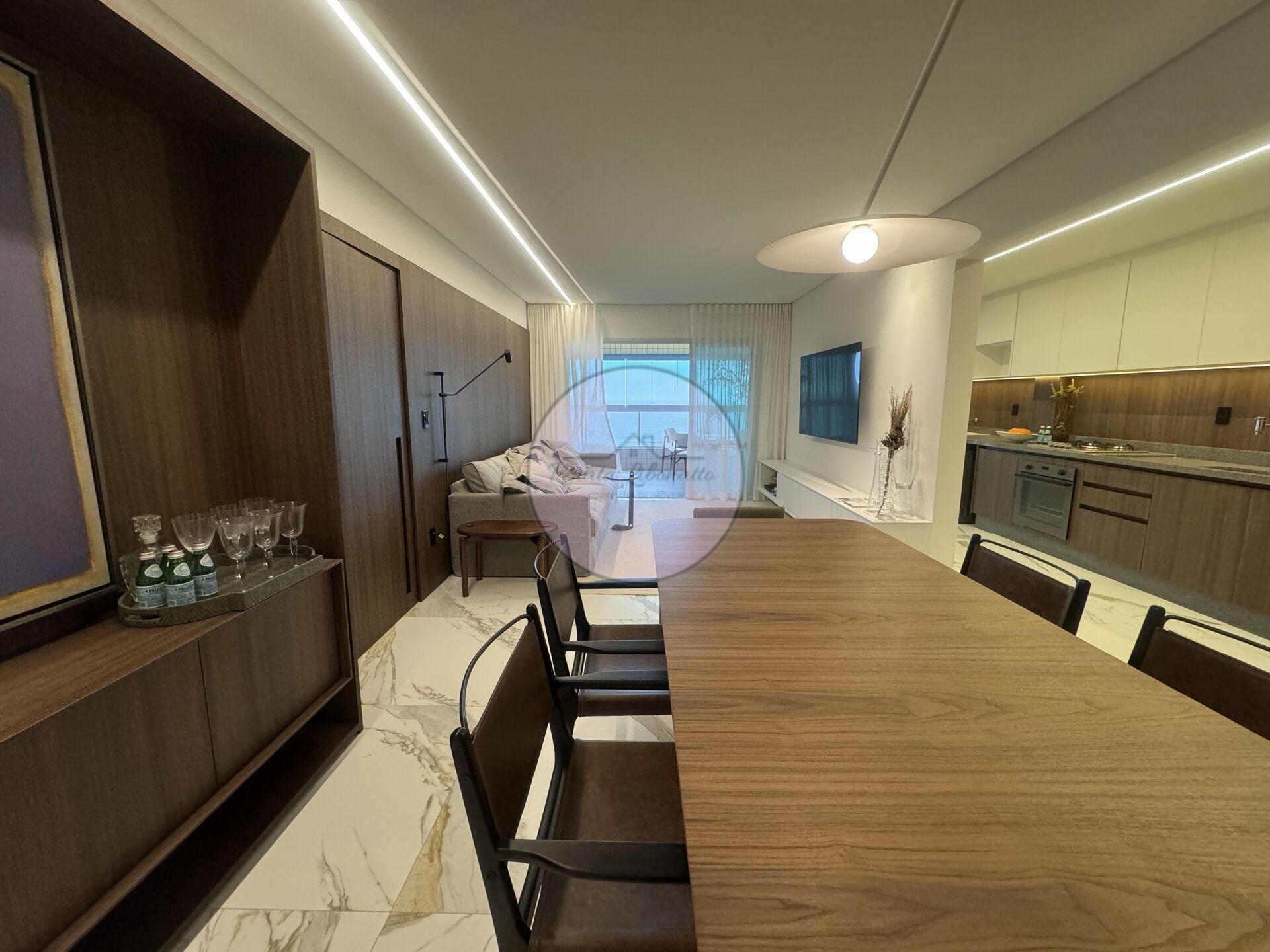 Apartamento à venda com 3 quartos, 126m² - Foto 2