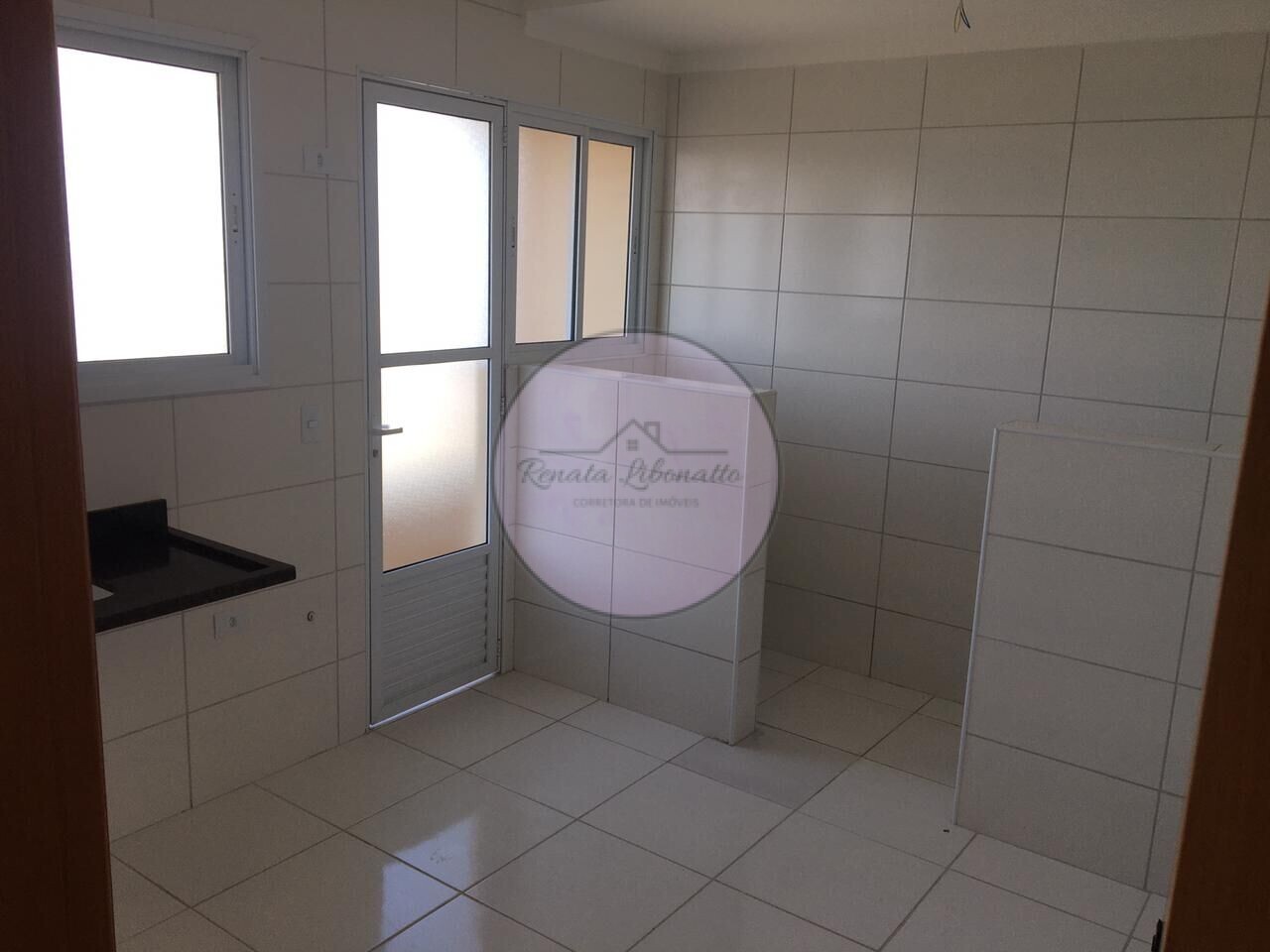 Apartamento à venda com 2 quartos, 82m² - Foto 2