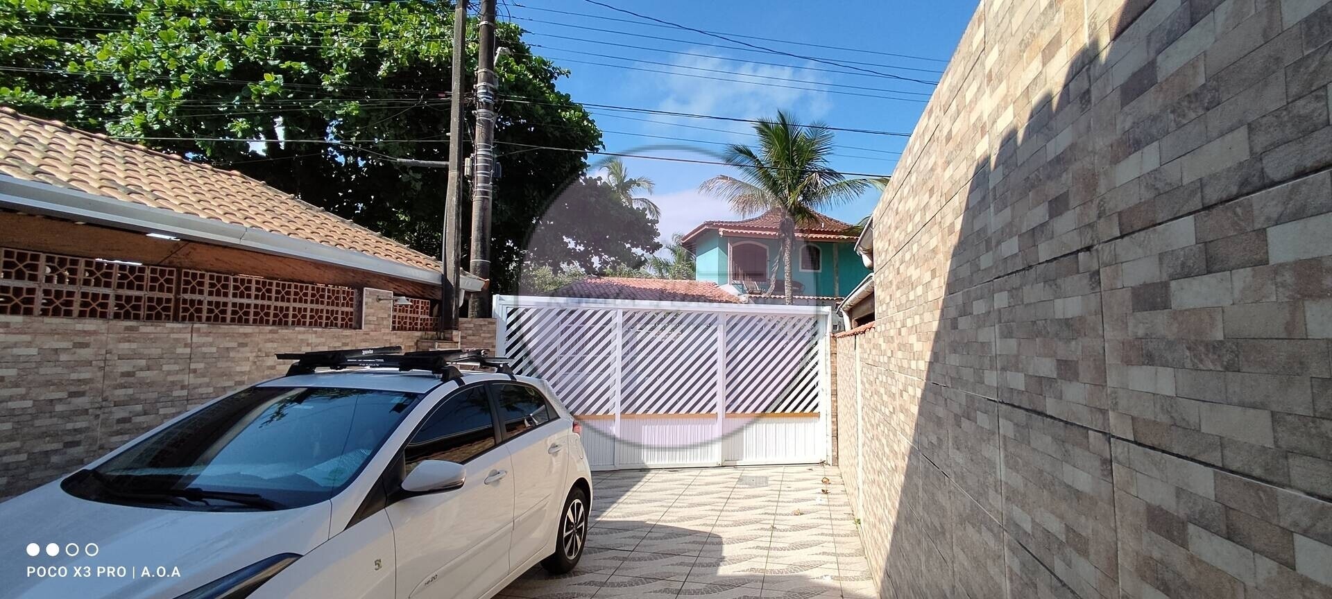 Casa à venda com 2 quartos, 100m² - Foto 2