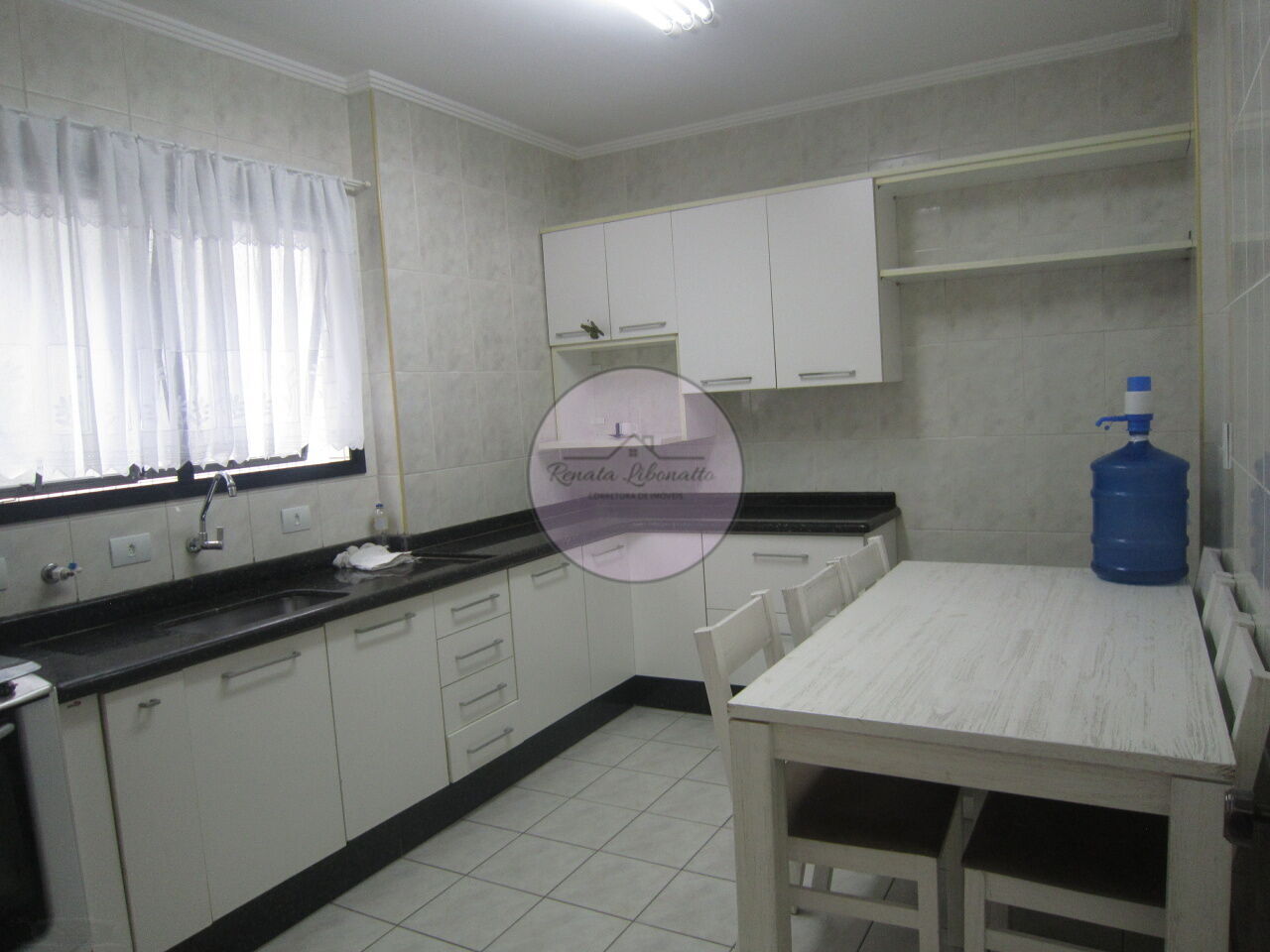 Apartamento à venda com 2 quartos, 96m² - Foto 2