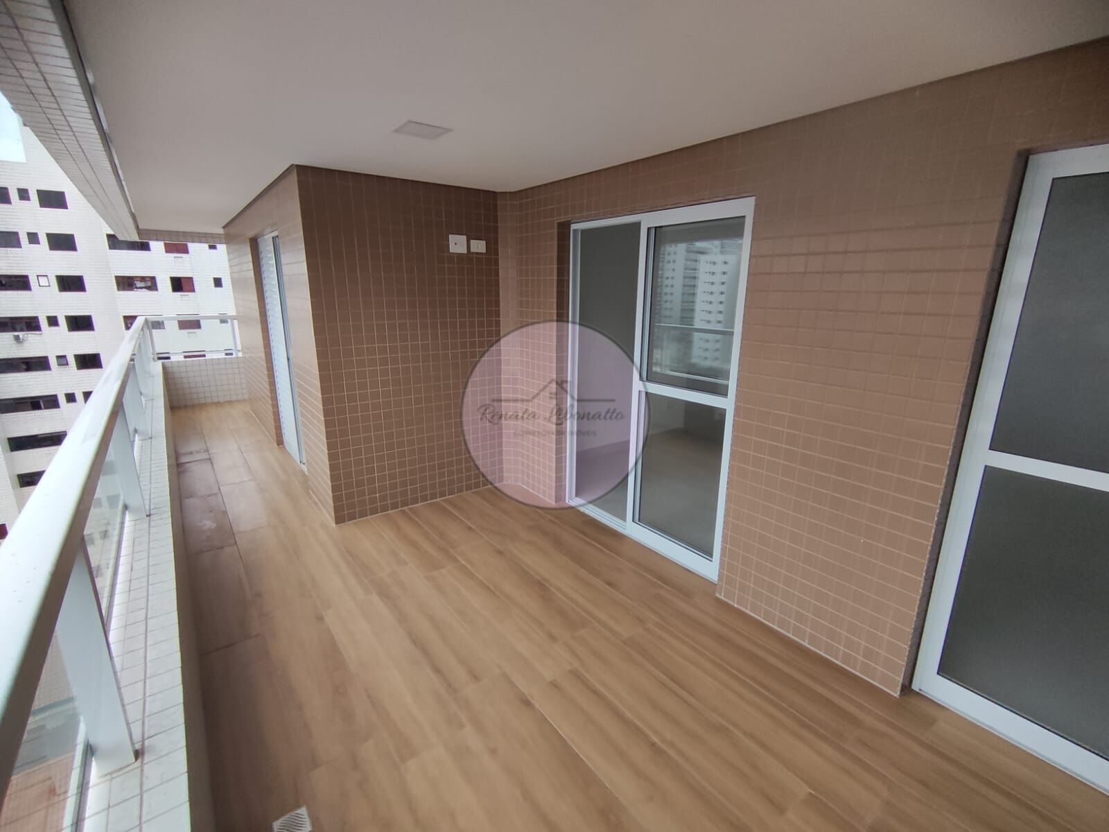 Apartamento à venda com 2 quartos, 76m² - Foto 1