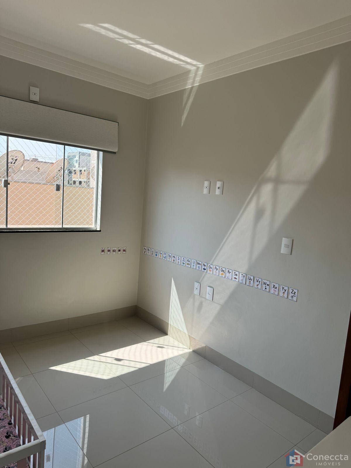 Apartamento à venda com 2 quartos, 78m² - Foto 3
