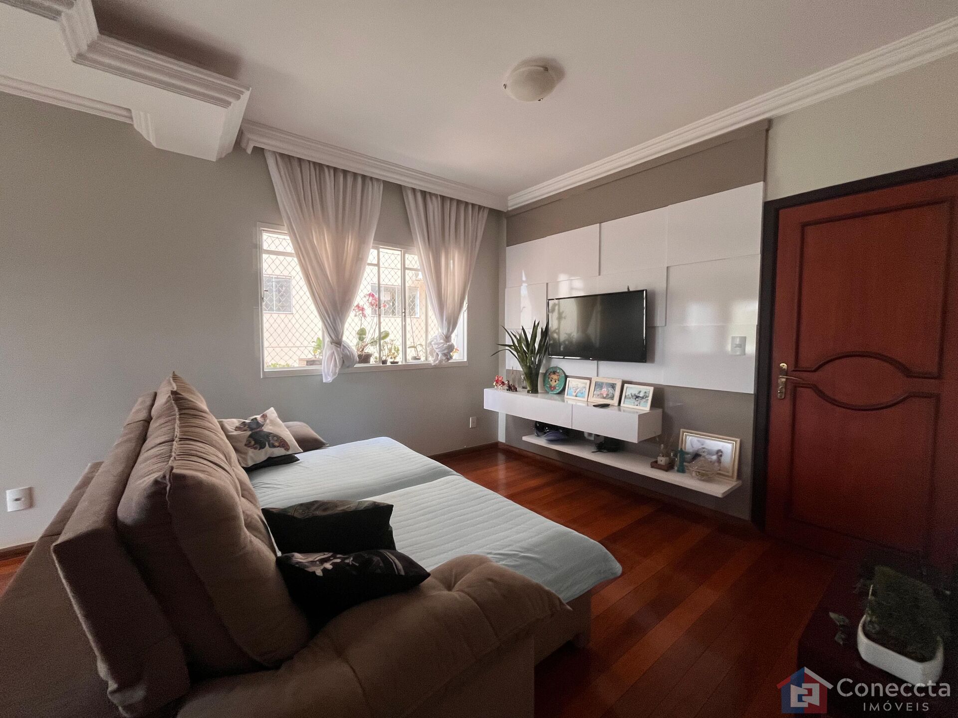 Apartamento à venda com 3 quartos, 114m² - Foto 3
