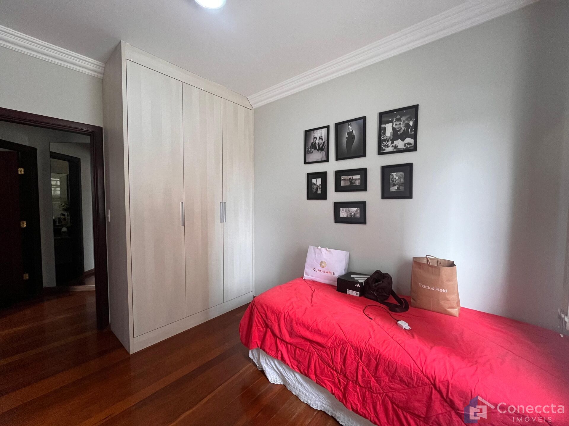 Apartamento à venda com 3 quartos, 114m² - Foto 11