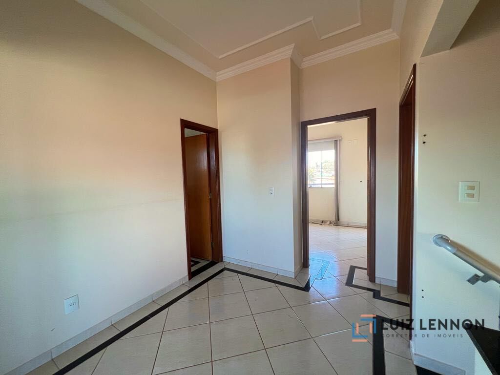 Casa à venda com 2 quartos, 200m² - Foto 6