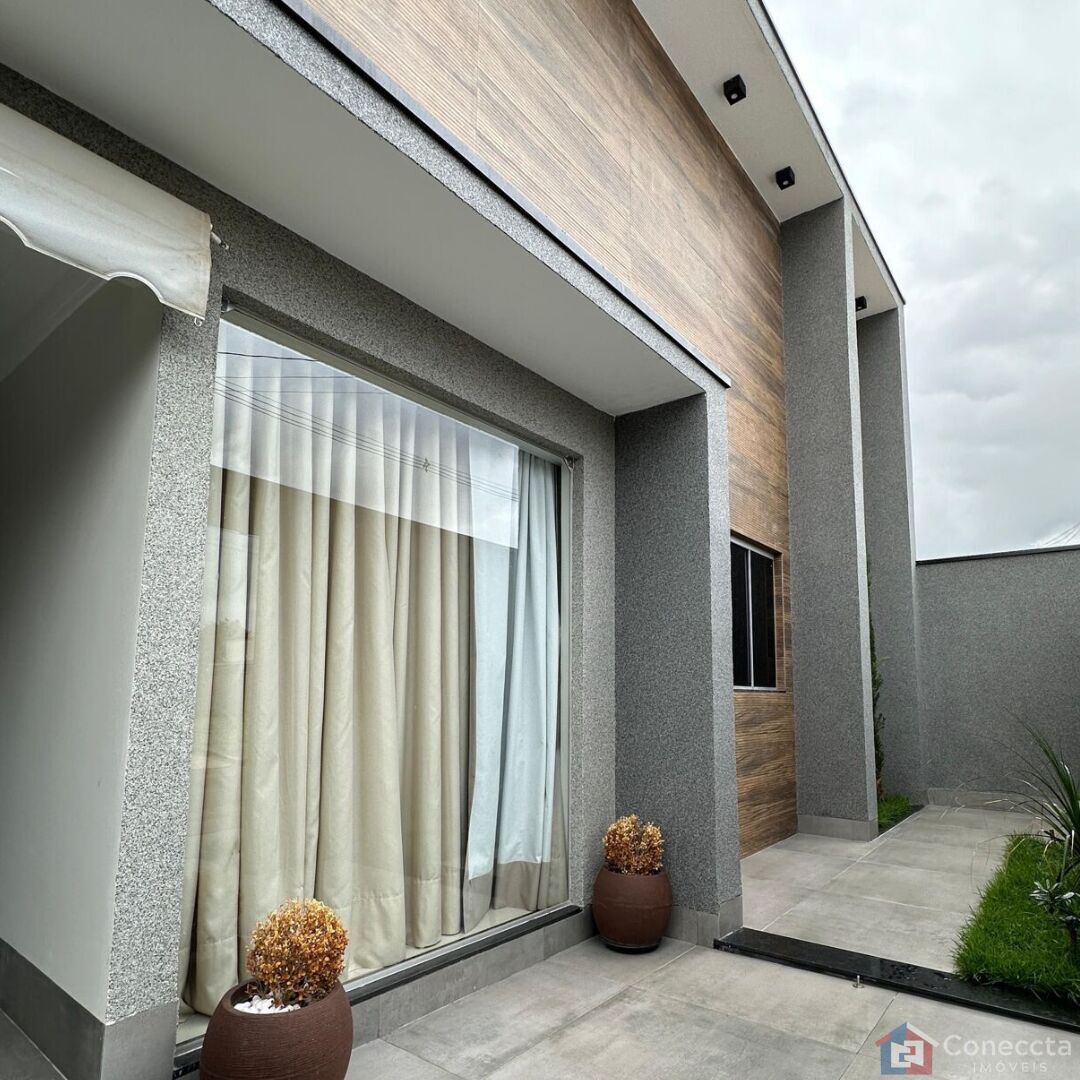 Casa à venda com 3 quartos, 220m² - Foto 2