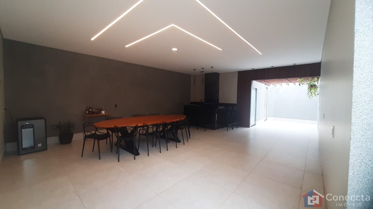 Casa à venda com 3 quartos, 220m² - Foto 9