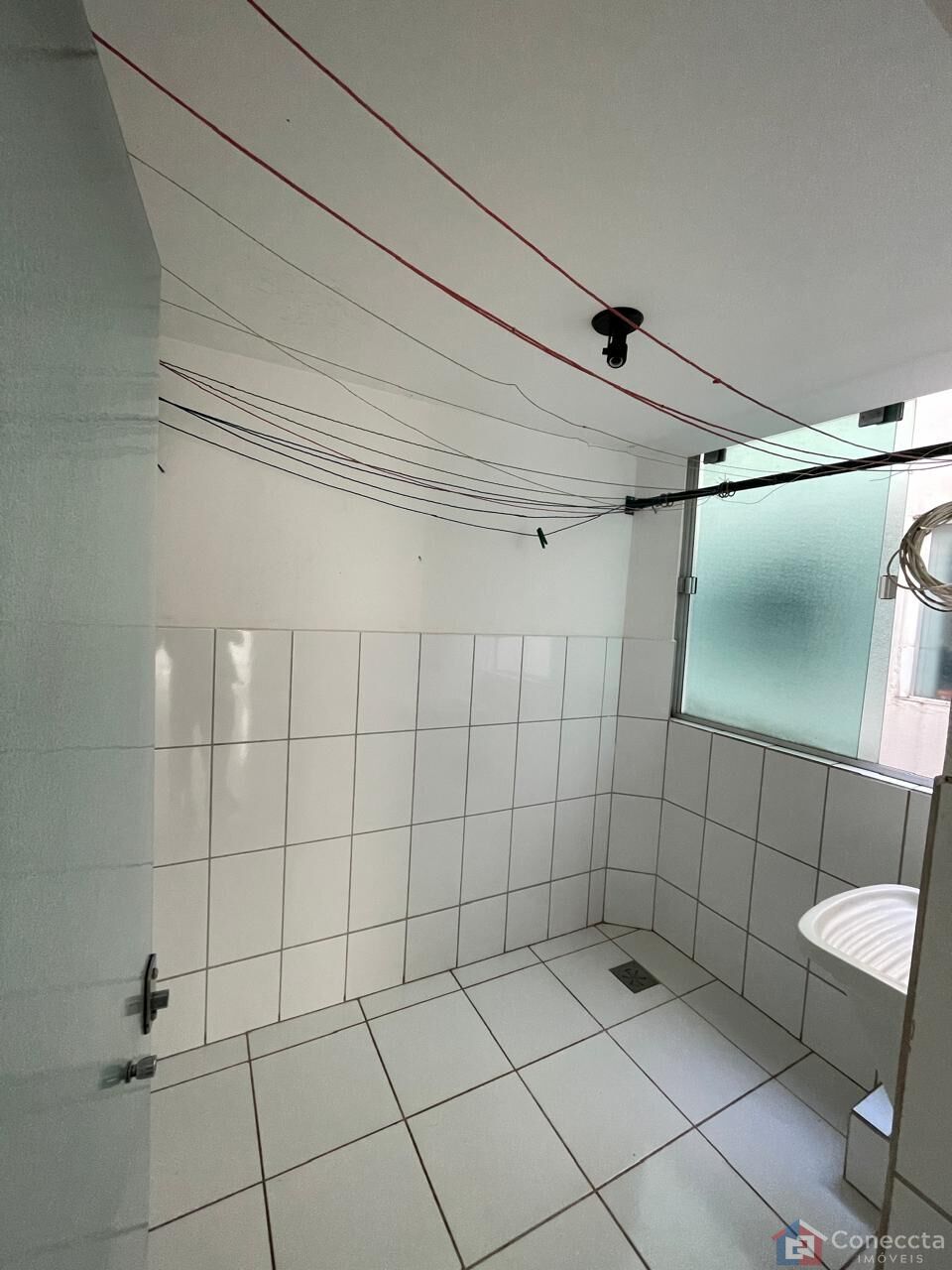 Apartamento à venda com 2 quartos, 70m² - Foto 3