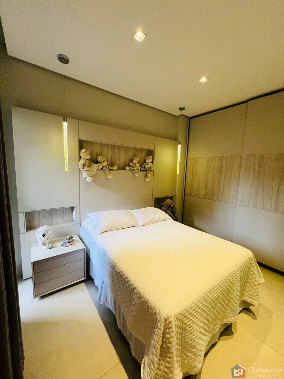 Apartamento à venda com 4 quartos, 210m² - Foto 23