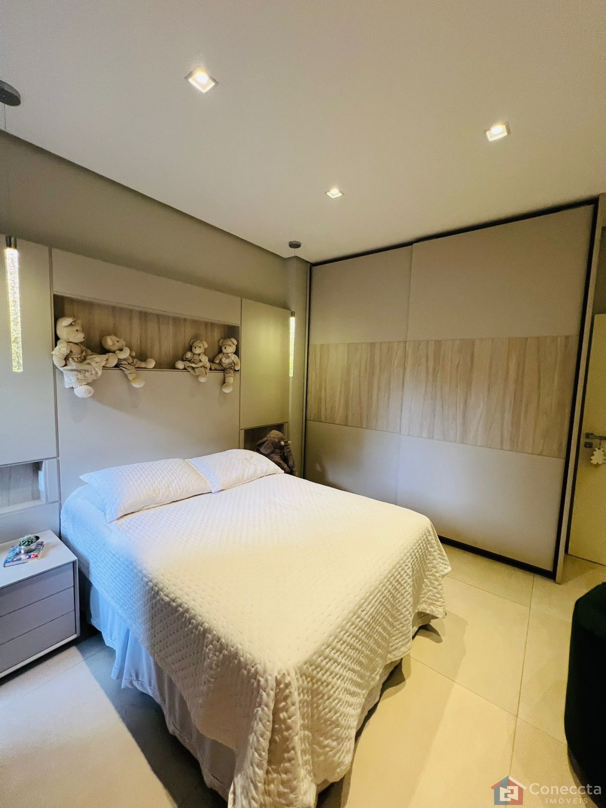 Apartamento à venda com 4 quartos, 210m² - Foto 22