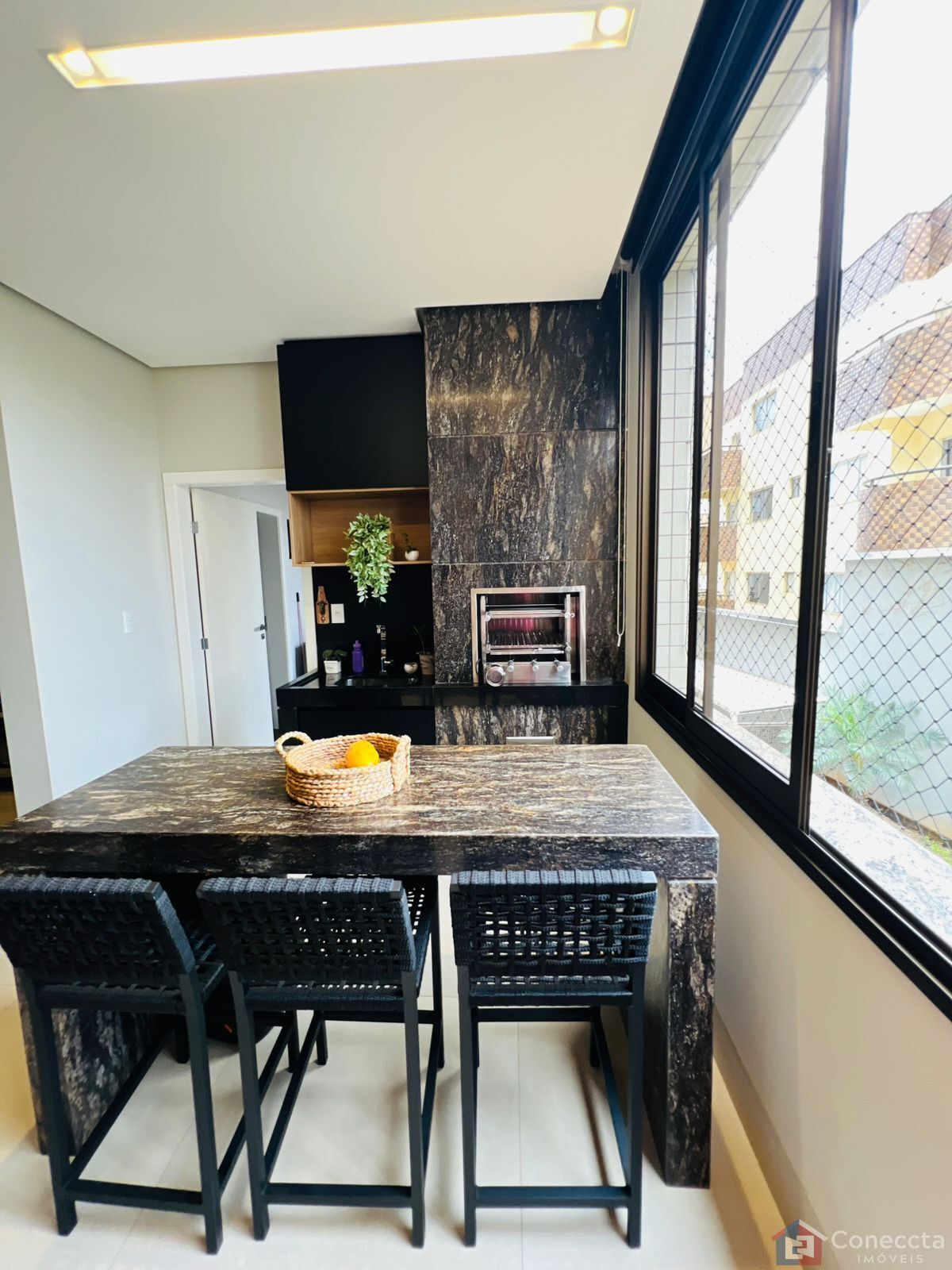 Apartamento à venda com 4 quartos, 210m² - Foto 4