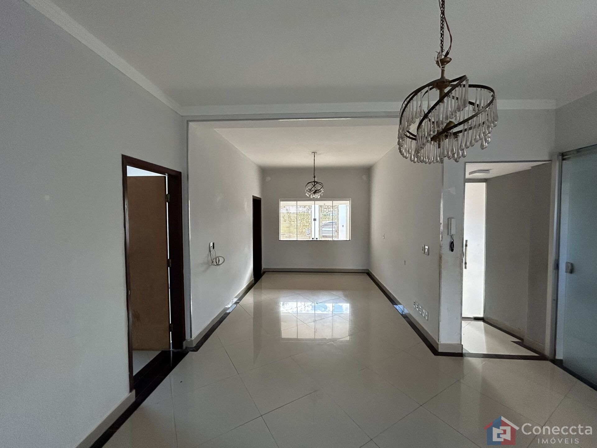 Casa à venda com 4 quartos, 200m² - Foto 5