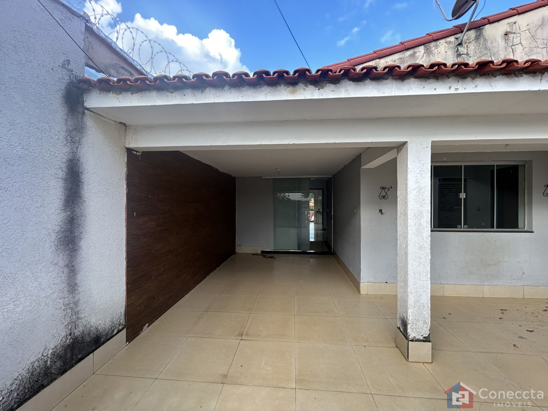 Casa à venda com 4 quartos, 200m² - Foto 2