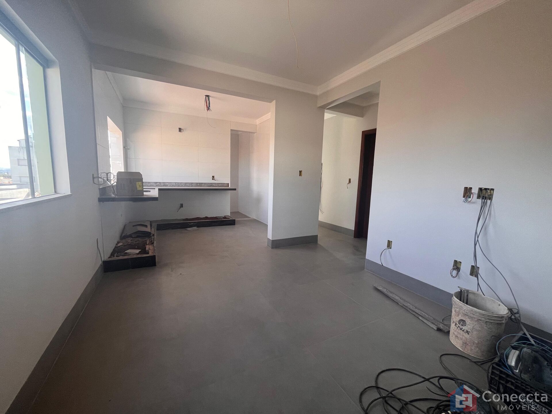 Apartamento à venda com 3 quartos, 74m² - Foto 1