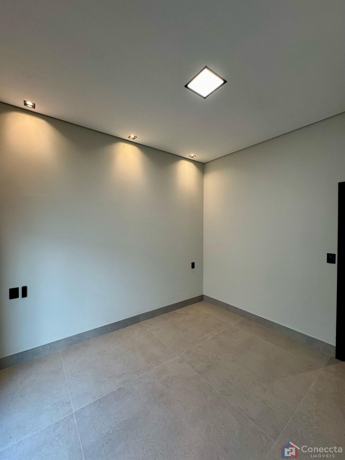 Casa à venda com 3 quartos, 185m² - Foto 4