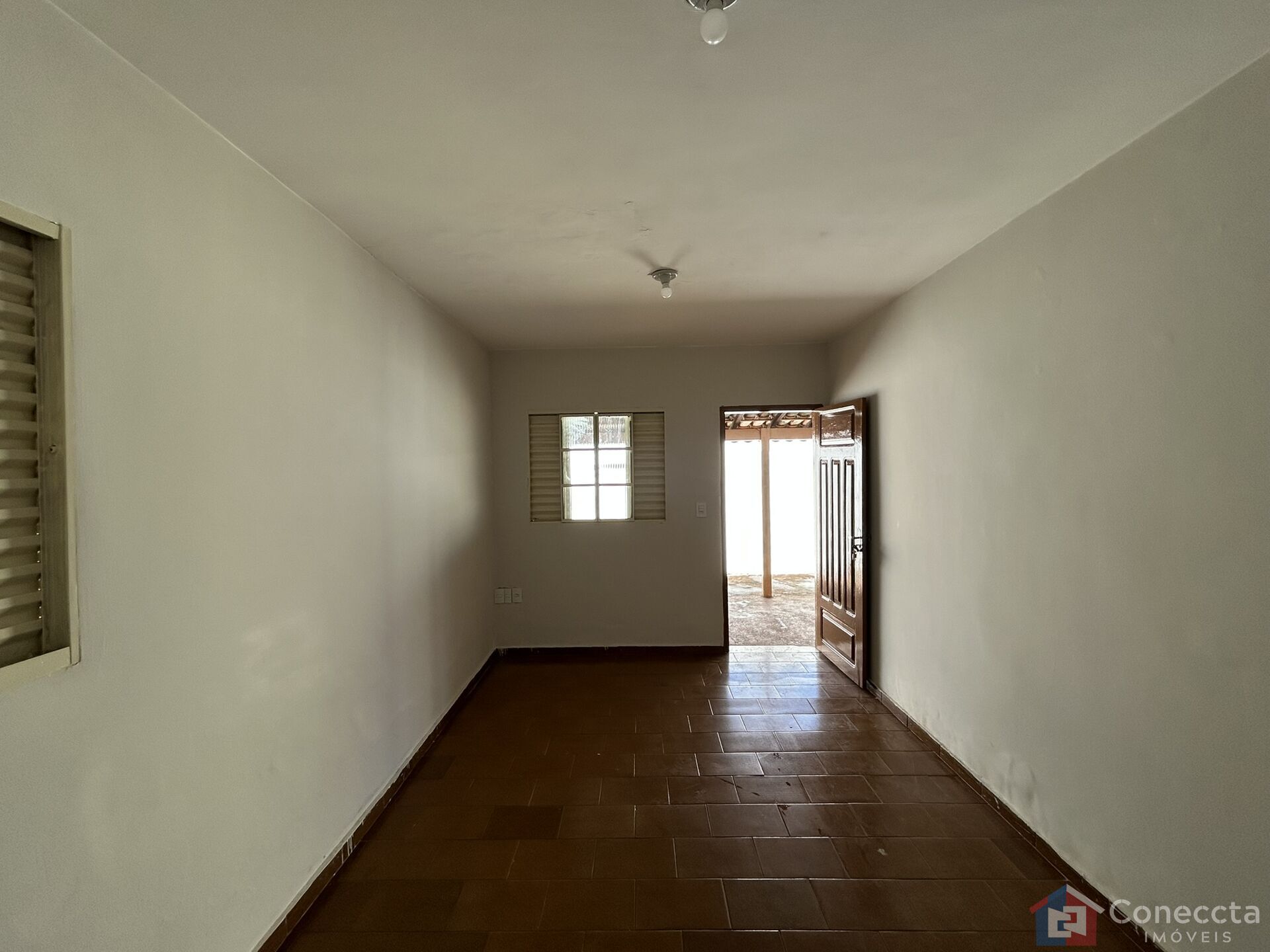 Casa à venda com 2 quartos, 52m² - Foto 6