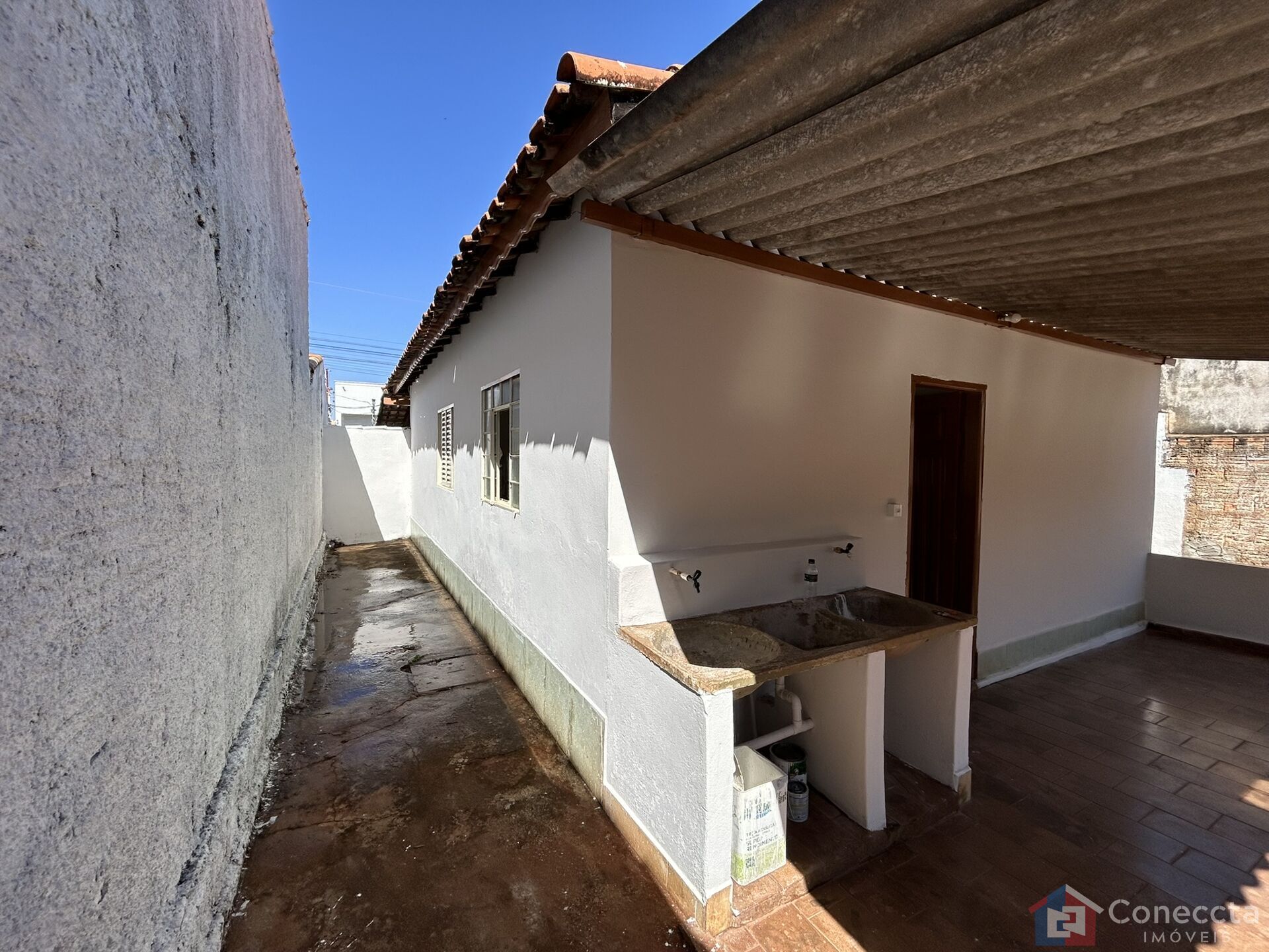 Casa à venda com 2 quartos, 52m² - Foto 15