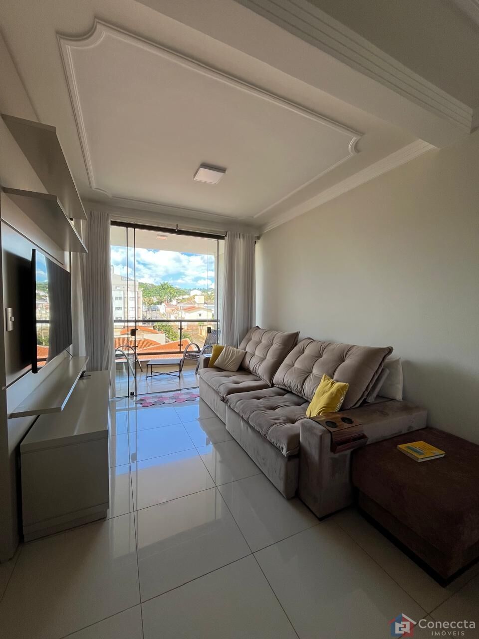 Apartamento à venda com 3 quartos, 103m² - Foto 1