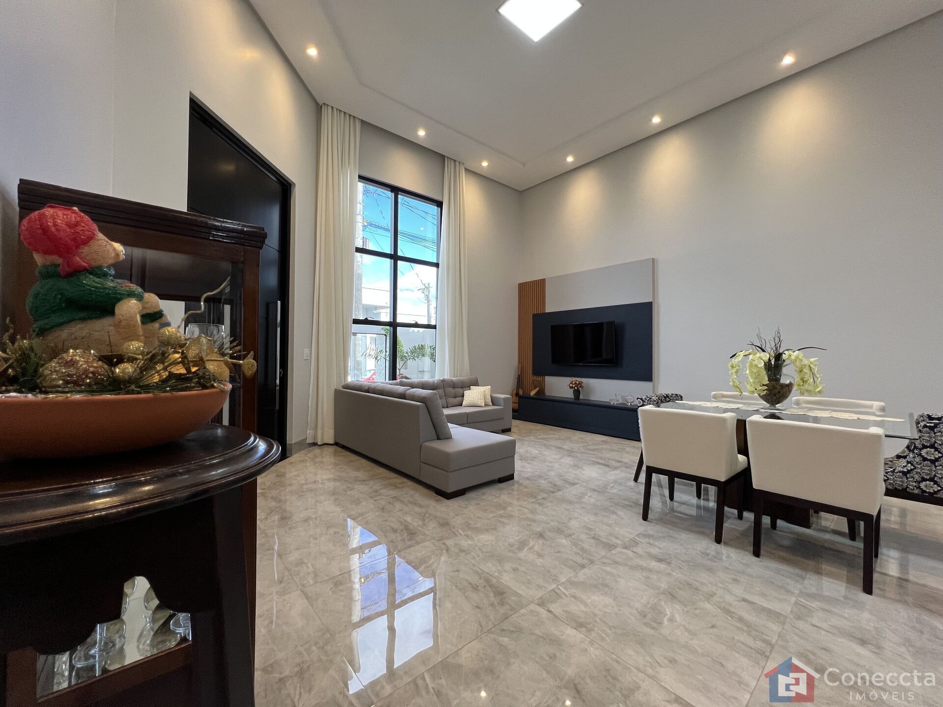 Casa, 3 quartos, 205 m² - Foto 1