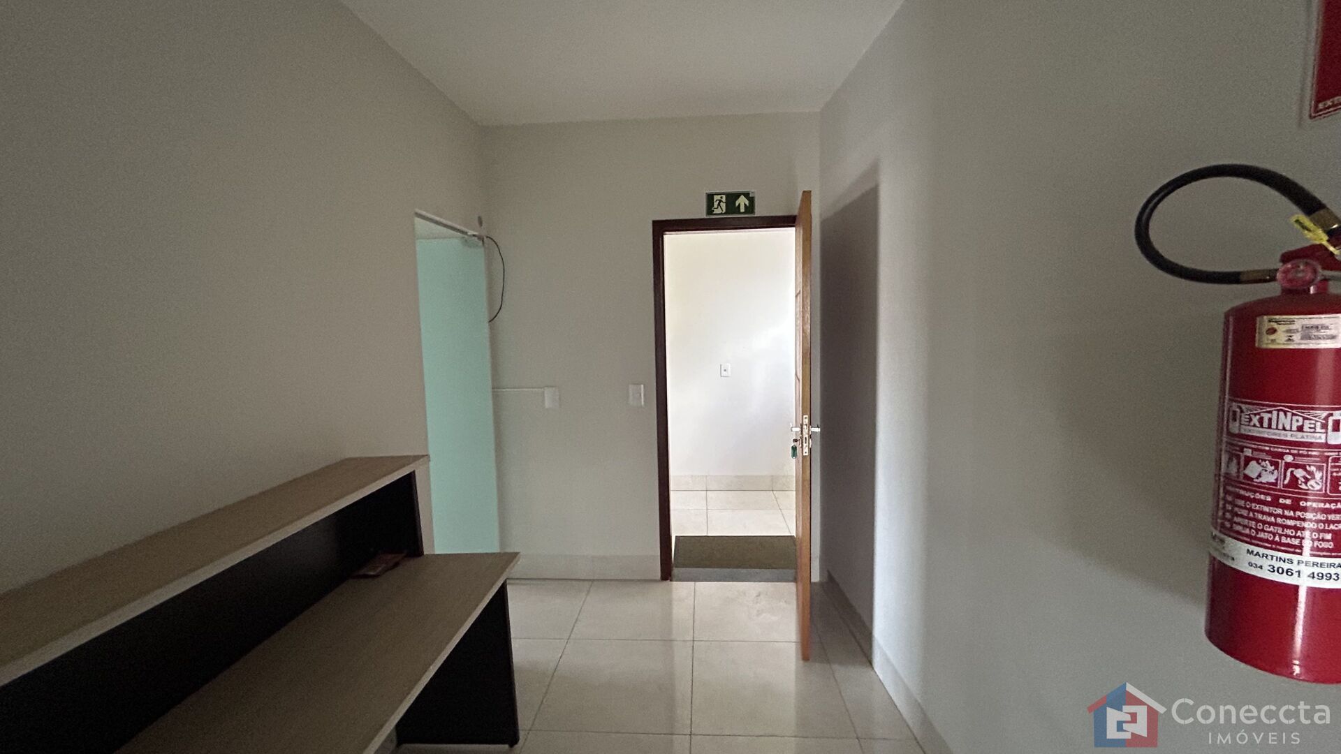 Conjunto Comercial-Sala para alugar com 6 quartos, 95m² - Foto 9