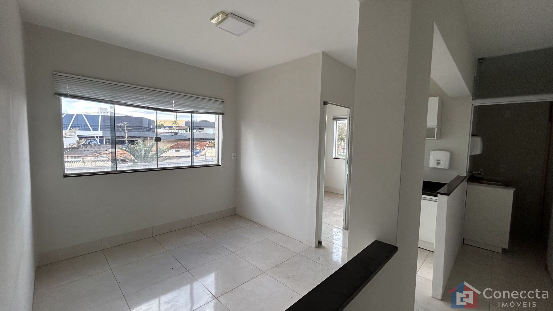 Conjunto Comercial-Sala para alugar com 6 quartos, 95m² - Foto 12