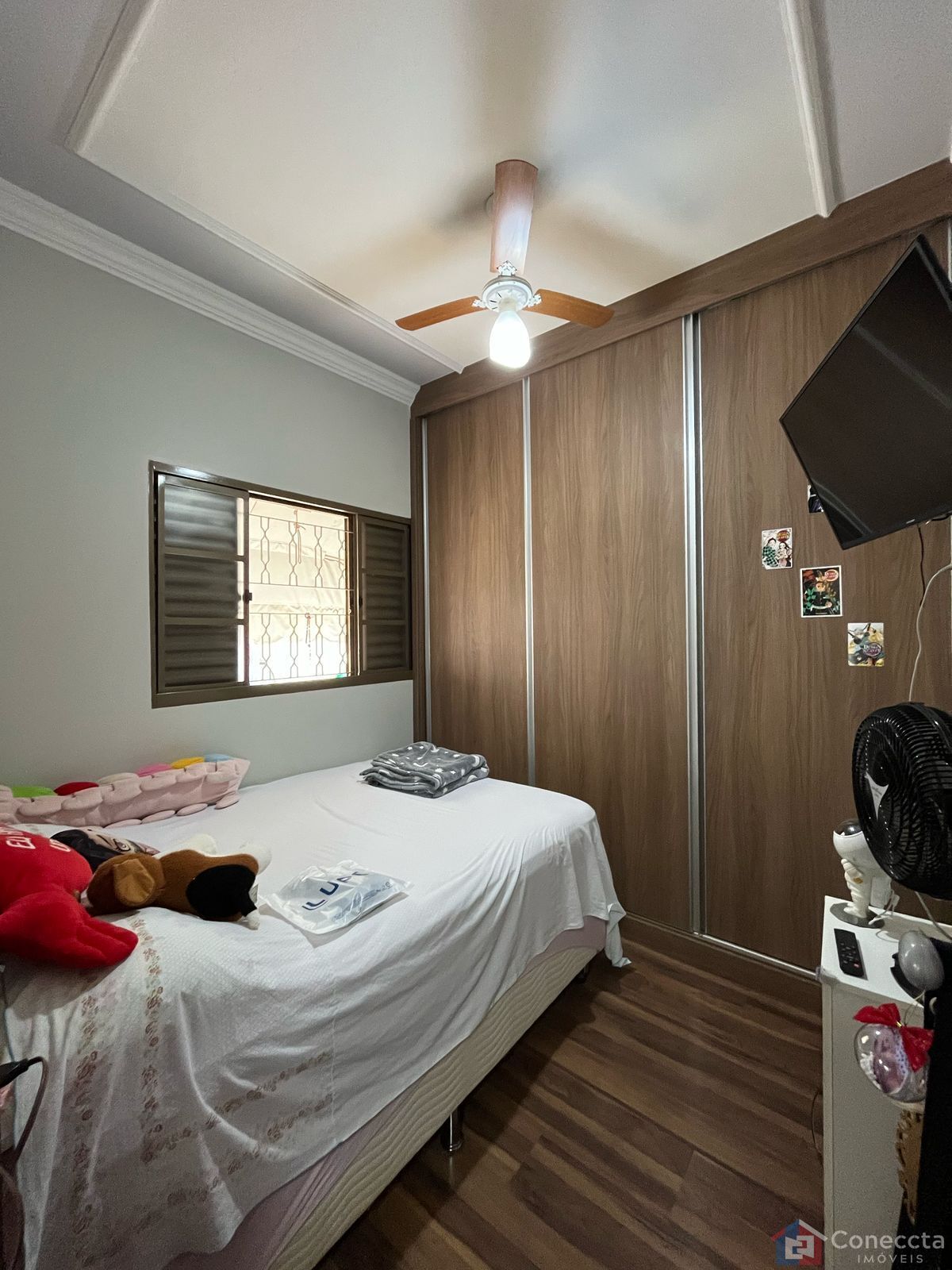 Casa à venda com 3 quartos, 190m² - Foto 2