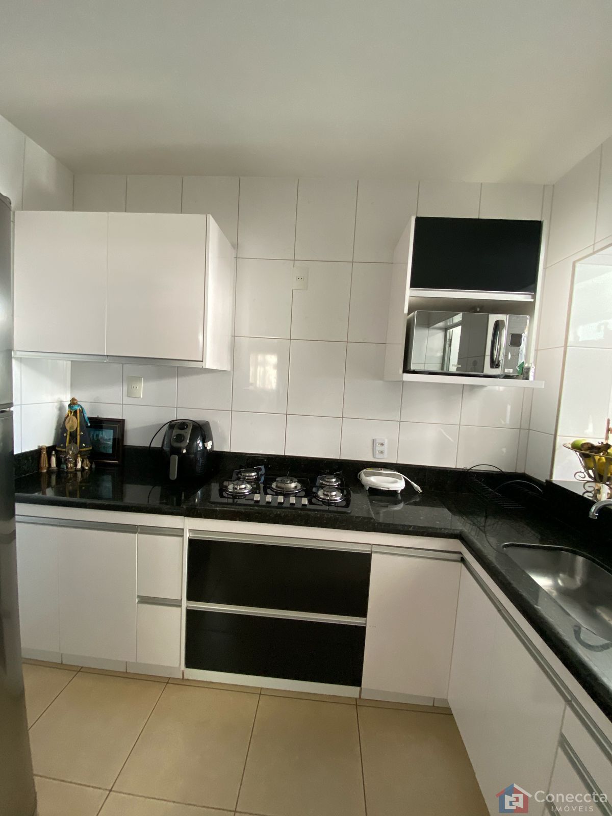 Apartamento à venda com 2 quartos, 79m² - Foto 4