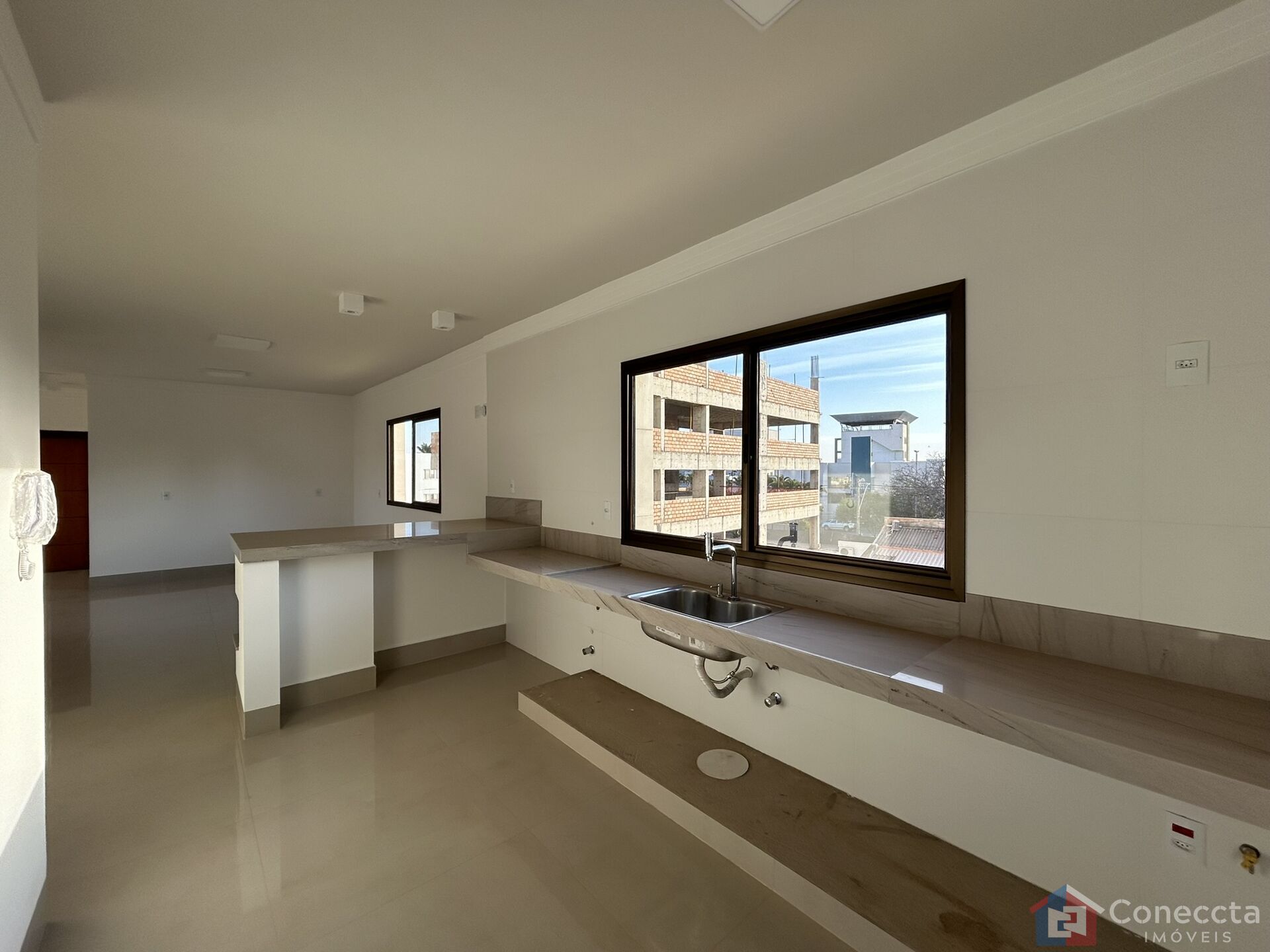 Apartamento à venda com 3 quartos, 150m² - Foto 5