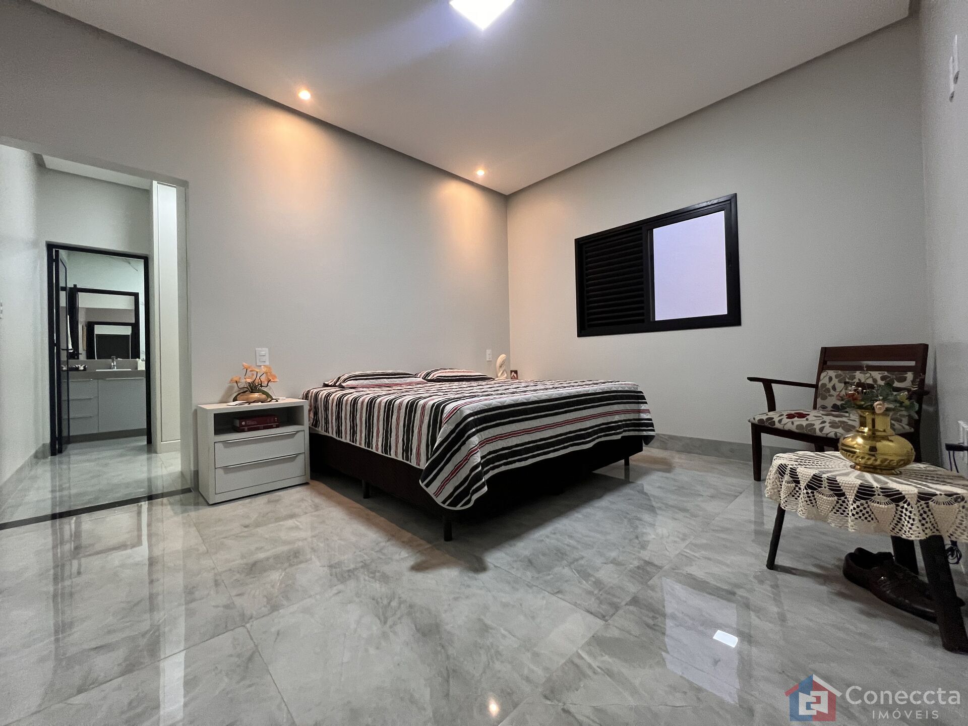 Casa, 3 quartos, 252 m² - Foto 15