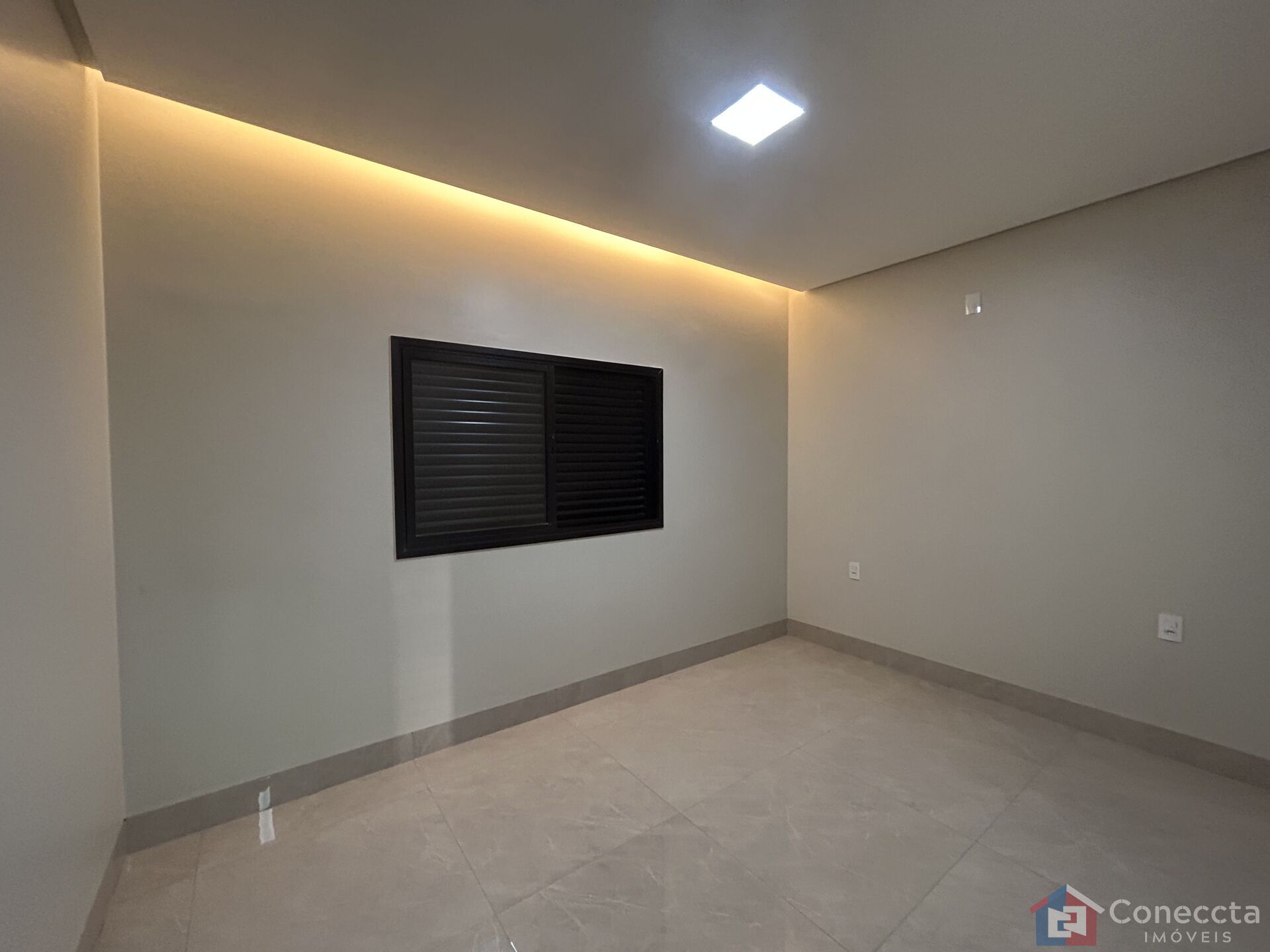 Casa à venda com 3 quartos, 145m² - Foto 2