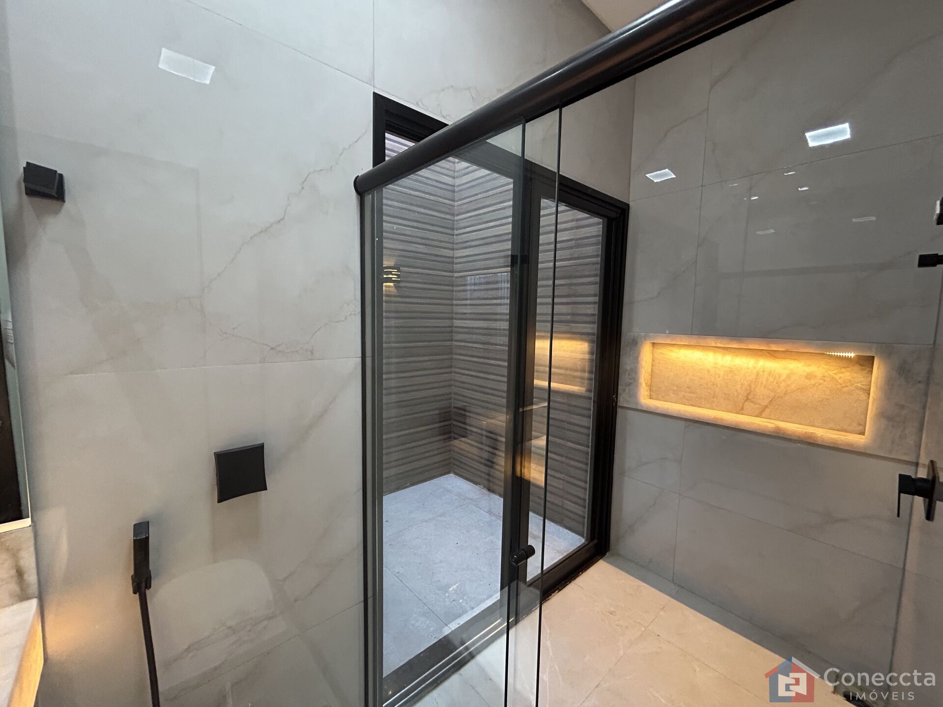 Casa à venda com 3 quartos, 145m² - Foto 4