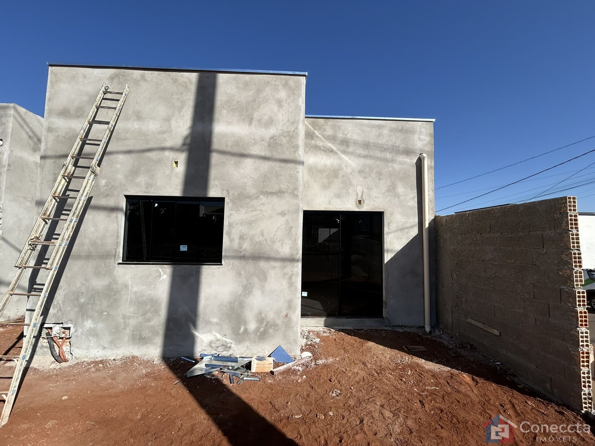 Casa à venda com 2 quartos, 50m² - Foto 2