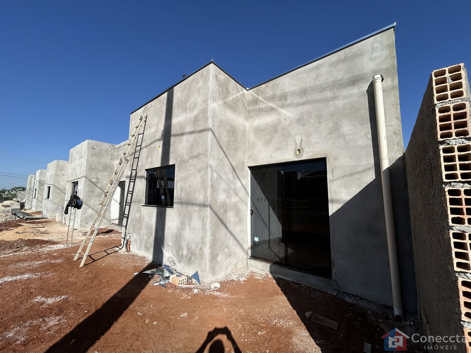 Casa à venda com 2 quartos, 50m² - Foto 1