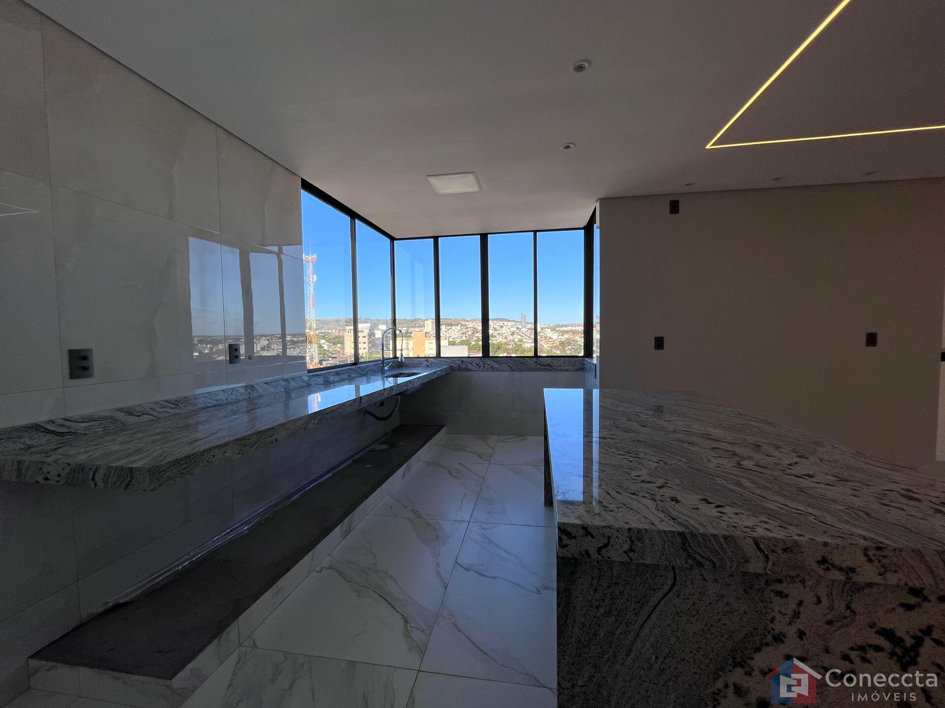 Cobertura à venda com 4 quartos, 352m² - Foto 7
