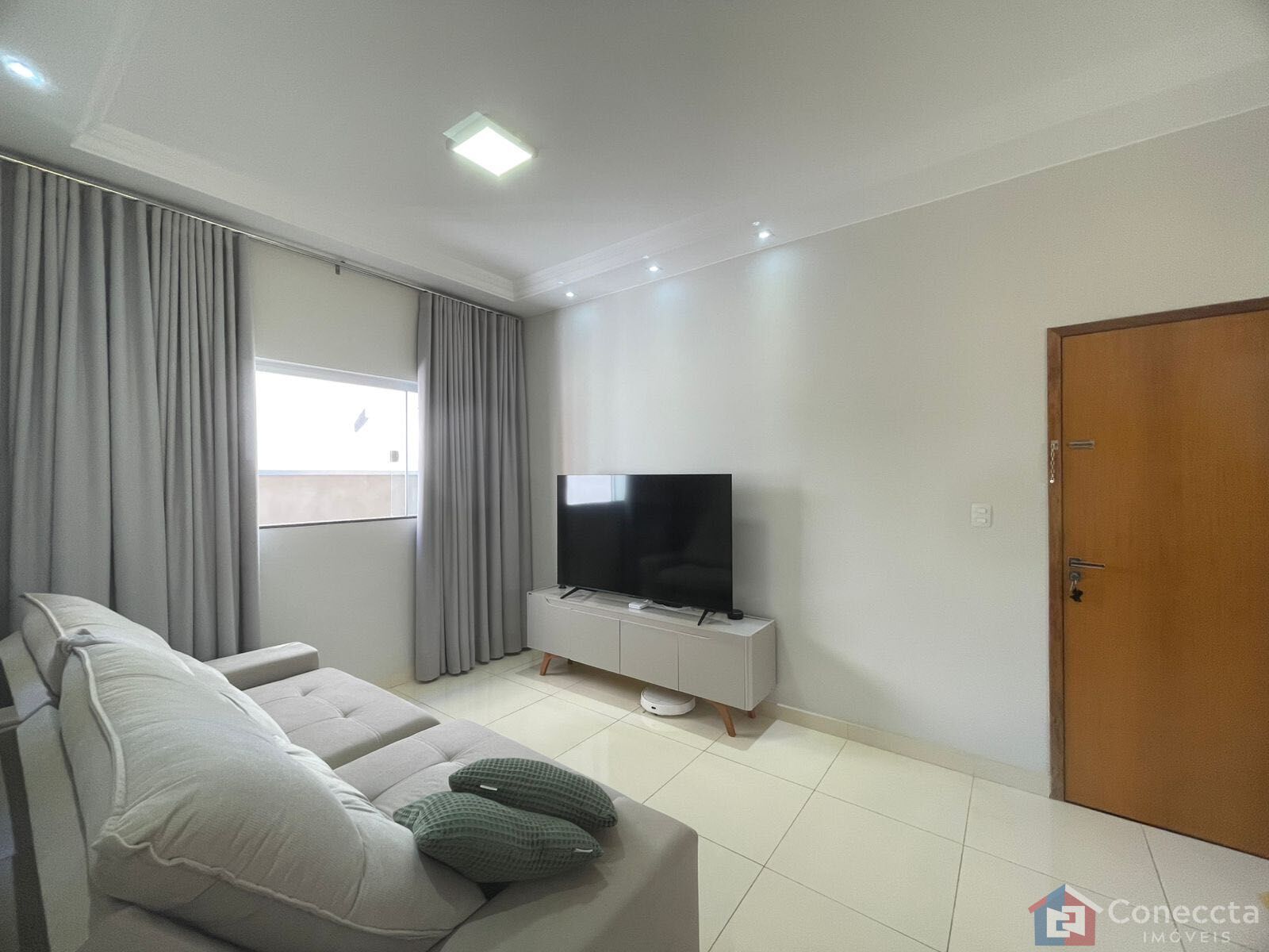 Apartamento à venda com 3 quartos, 70m² - Foto 2